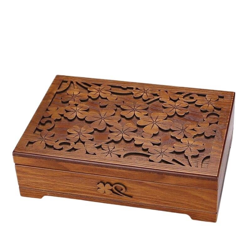 boite à bijoux en bois sculpté