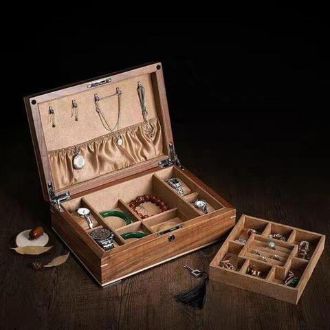 boite à bijoux en bois massif